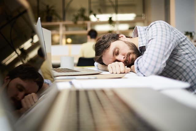 Cómo la inteligencia emocional impacta en el entorno laboral